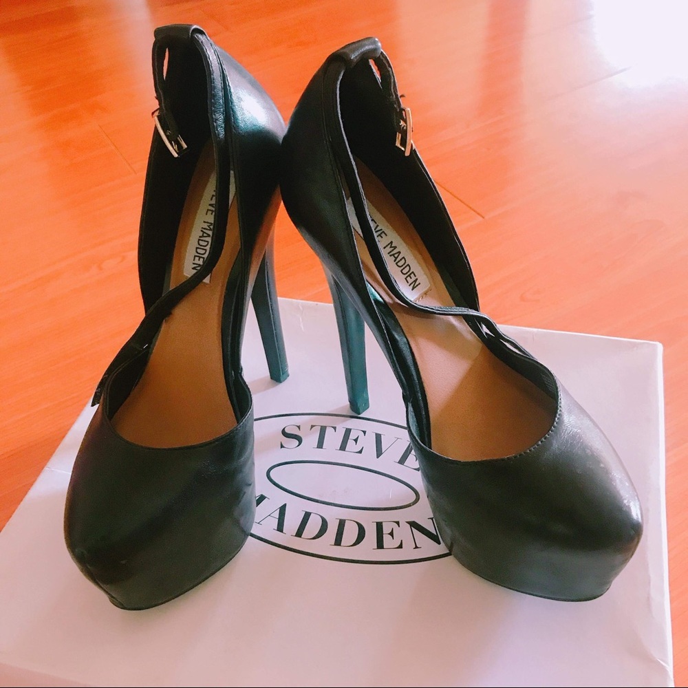 Steve Nadden Deeny Black Leather pumps